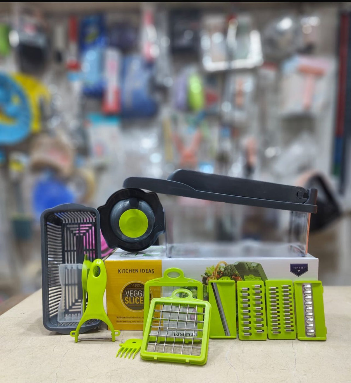16-In-1 Multifunctional Vegetable Chopper & Slicer
